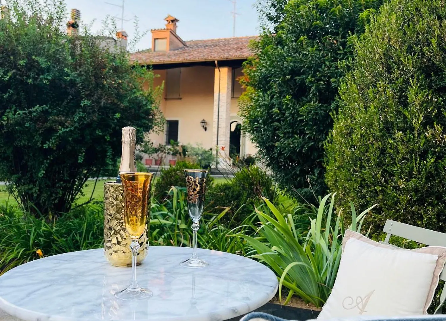 Maison Jardin Gambara Bed & Breakfast